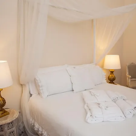 Bed and breakfast Dimora Sinibaldi 4*