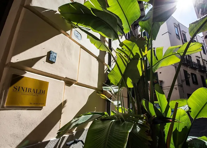 Dimora Sinibaldi 住宿加早餐酒店 4*
