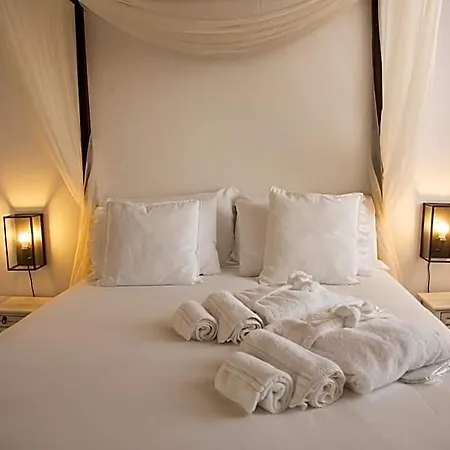 Dimora Sinibaldi Nocleg ze śniadaniem 4*