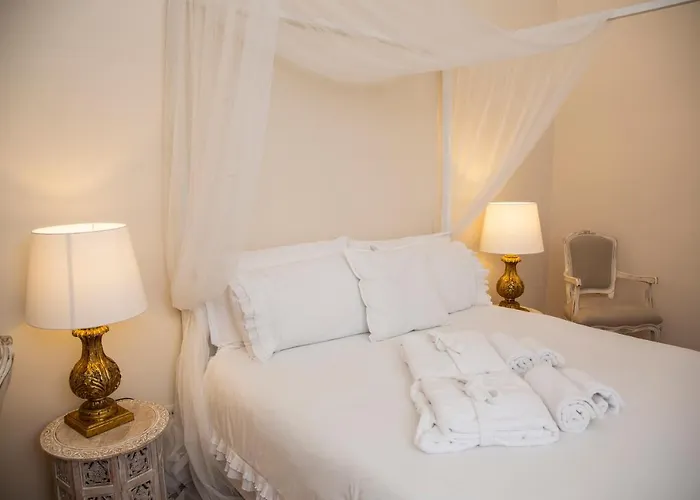 Bed & Breakfast Dimora Sinibaldi 4*