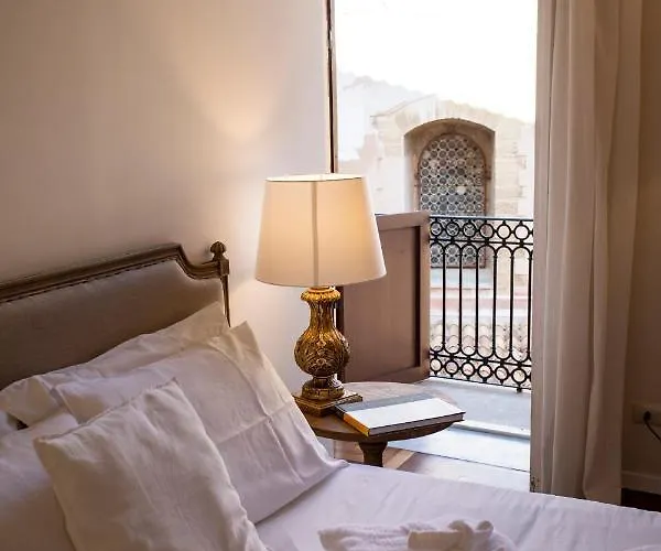 Dimora Sinibaldi Bed & Breakfast 4*