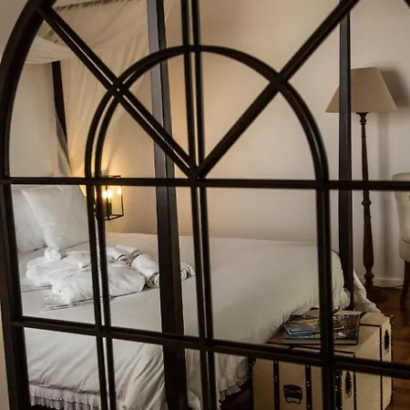 Dimora Sinibaldi Bed & Breakfast 4*