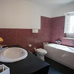 فندق مبيت وإفطار Dimora Sinibaldi 4*